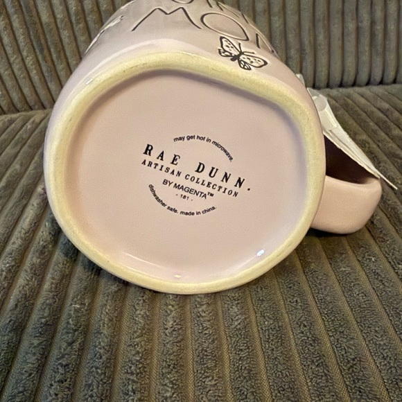 Rae Dunn Lilac "GIRL MOM" Ceramic Mug with Butterfly Detail - Picture 4 of 6